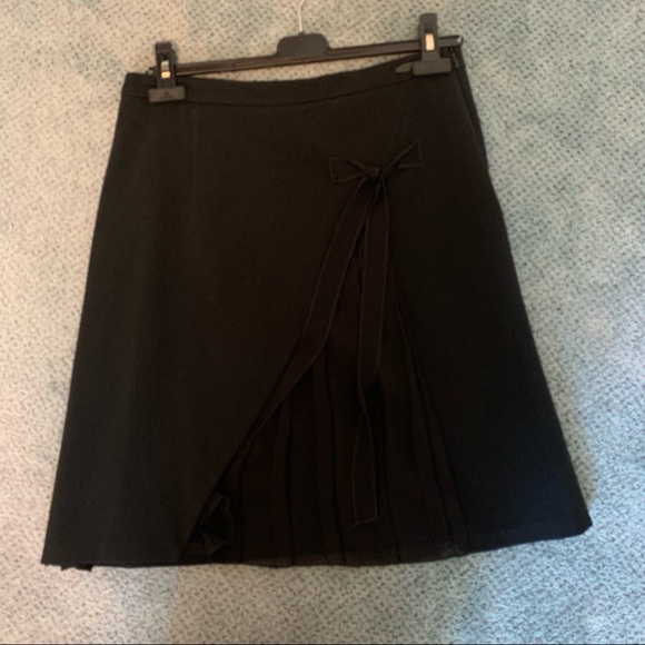 Nicowa Black Blazer/Skirt Suit Set - Picture 2 of 6